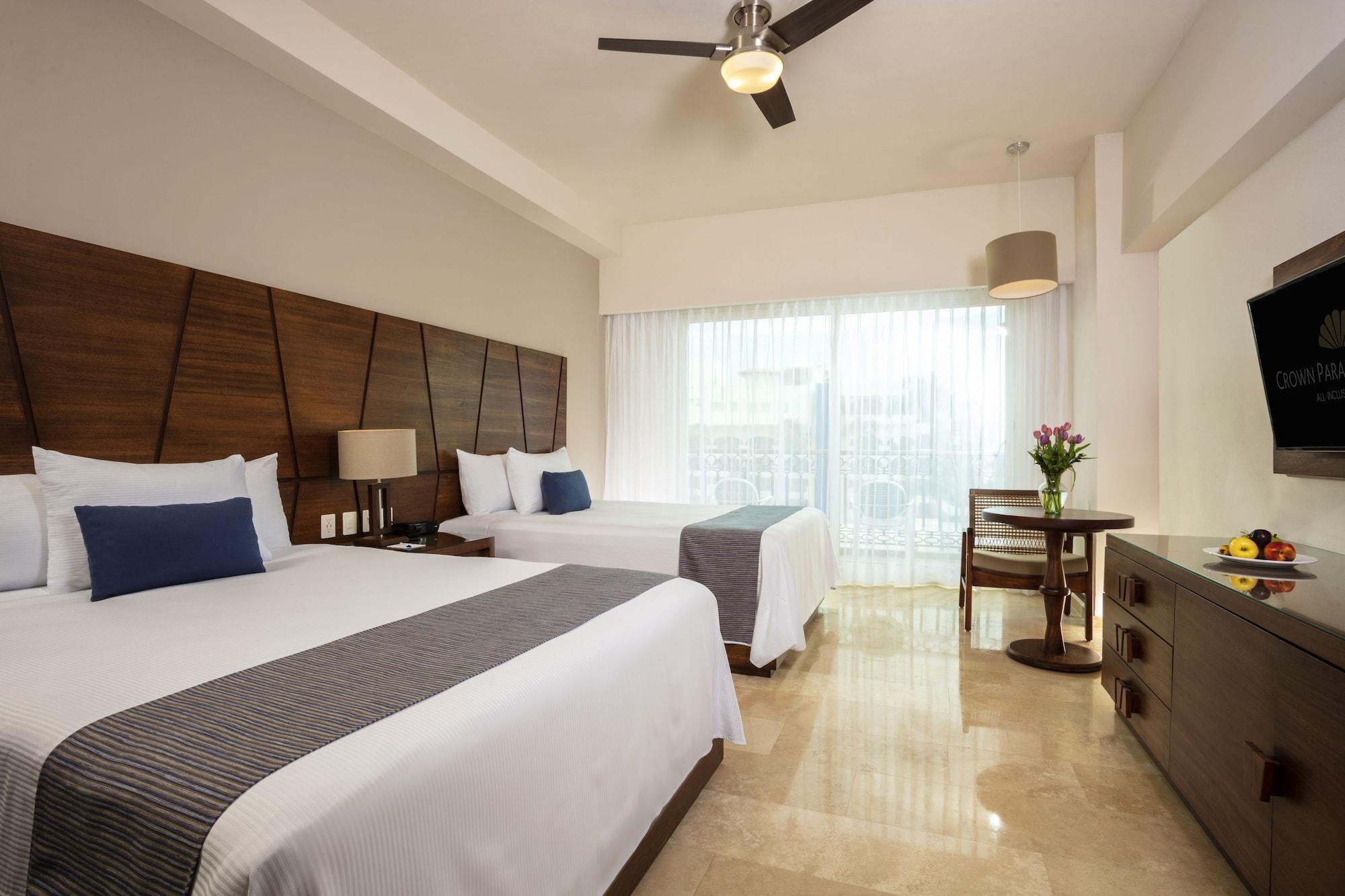 Crown Paradise Golden All Inclusive Resort - Adults Only Puerto Vallarta Exterior photo Junior Suite
