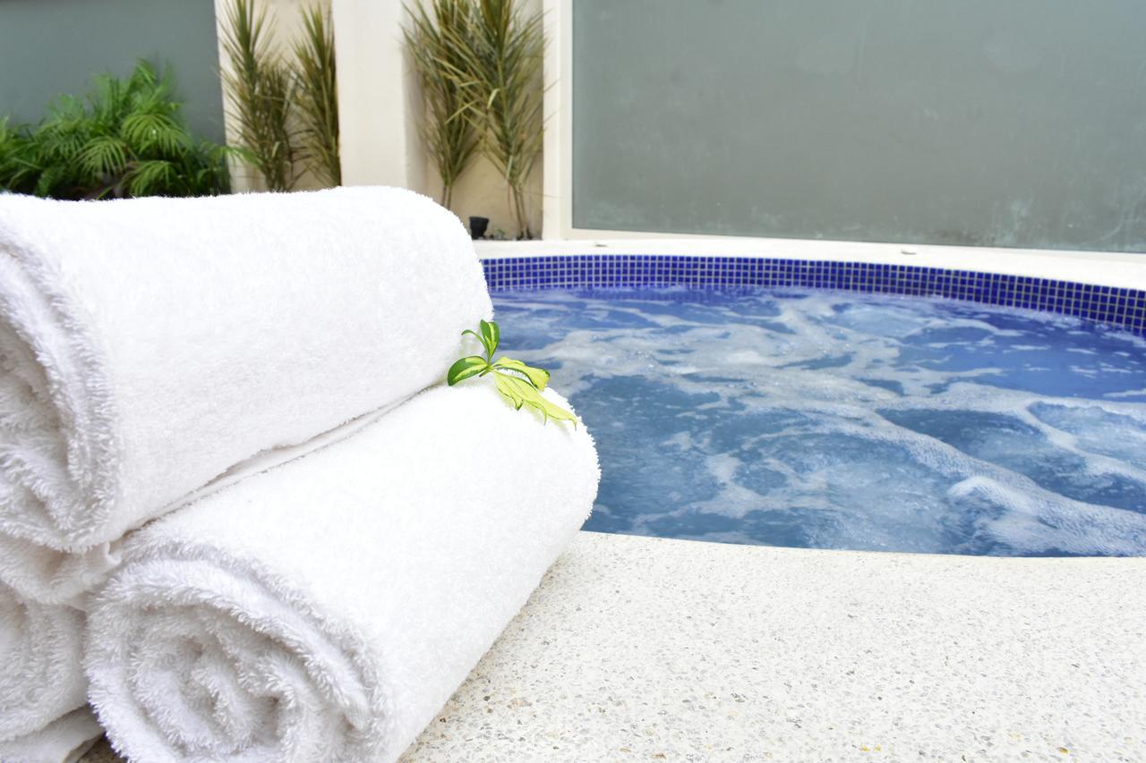 Crown Paradise Golden All Inclusive Resort - Adults Only Puerto Vallarta Exterior photo A spa