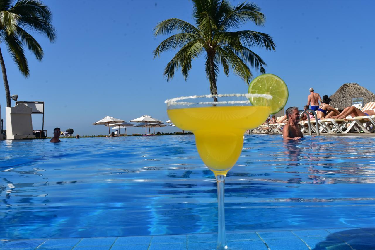 Crown Paradise Golden All Inclusive Resort - Adults Only Puerto Vallarta Exterior photo Margarita cocktail
